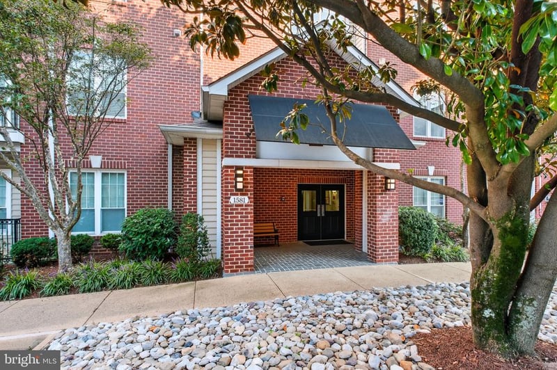 1581 Spring Gate Dr #5203, Mclean, VA 22102