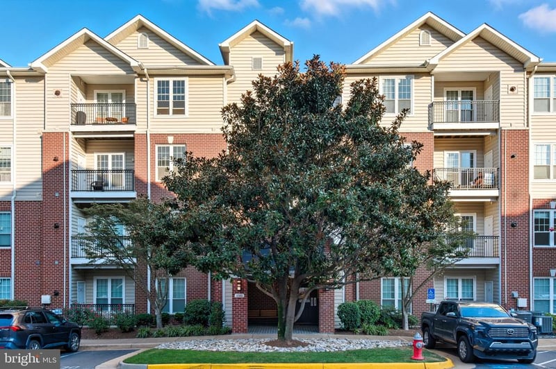 1581 Spring Gate Dr #5203, Mclean, VA 22102