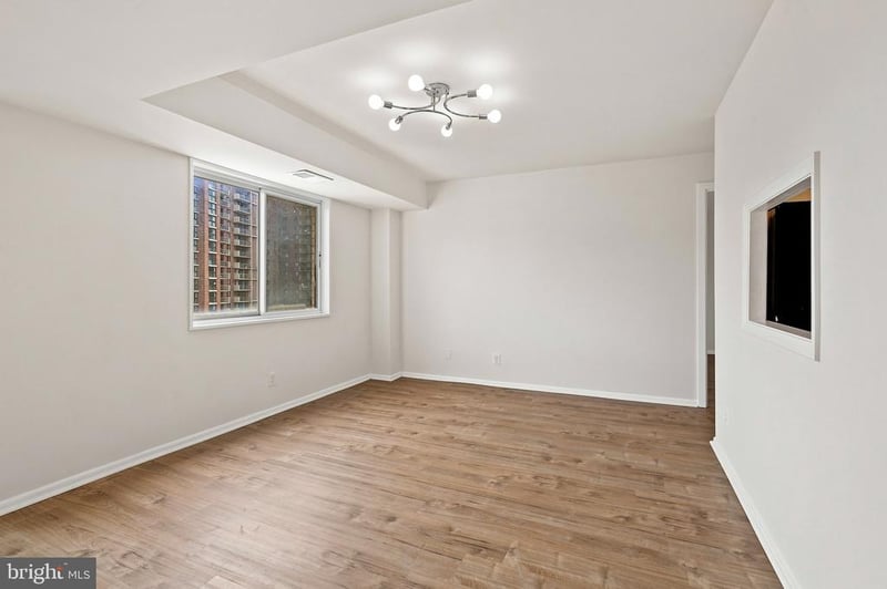 5340 Holmes Run Pw #702, Alexandria, VA 22304