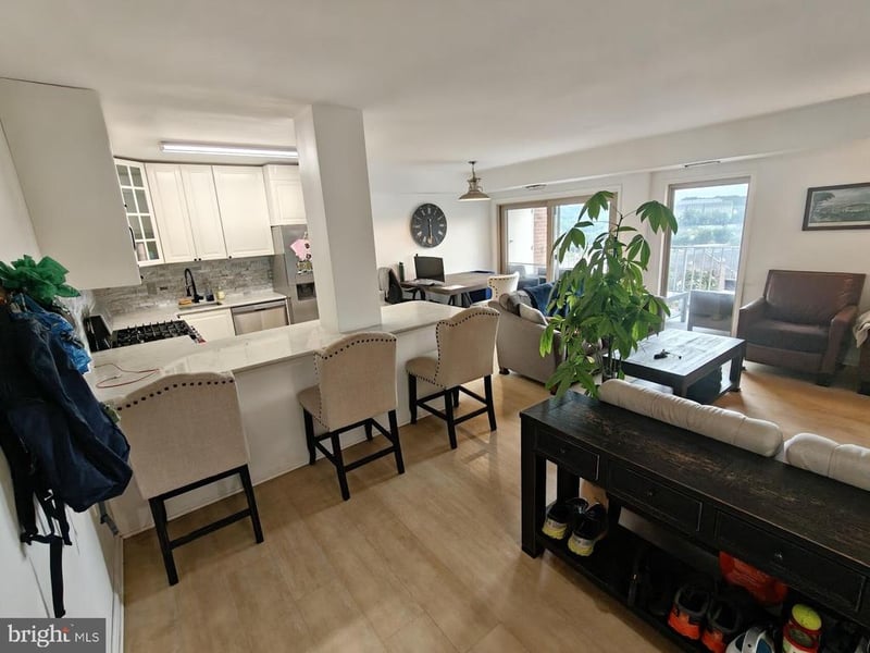 5250 Valley Forge Dr #509, Alexandria, VA 22304