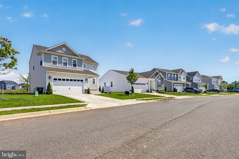 4172 Foxhaven Dr, Bealeton, VA 22712