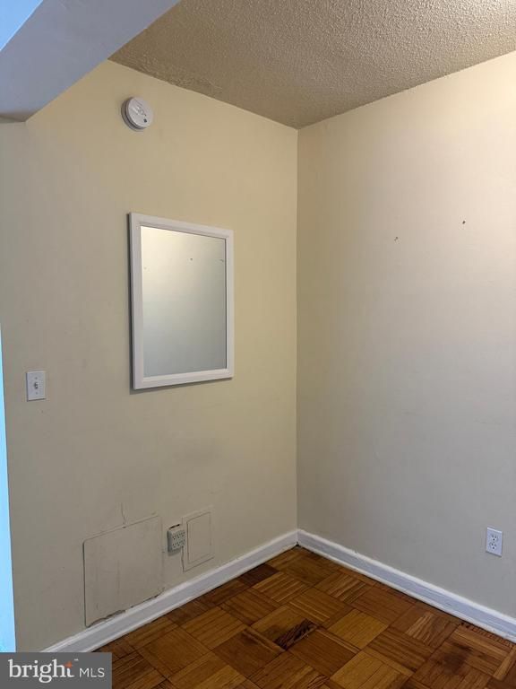 2141 I St NW #516, Washington, DC 20037