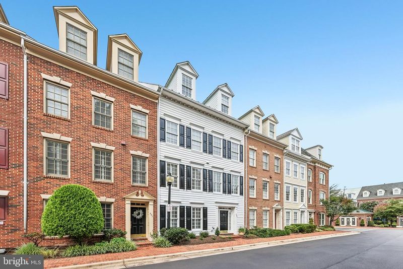 405 S Fayette St, Alexandria, VA 22314
