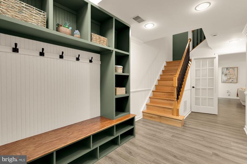 4024 Heatherstone Ct, Fairfax, VA 22030