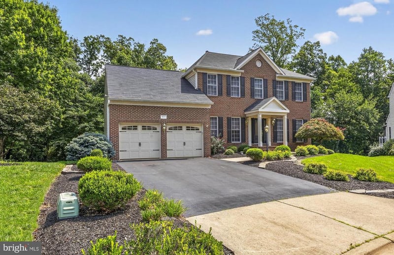 8121 Willingboro Ct, Gainesville, VA 20155