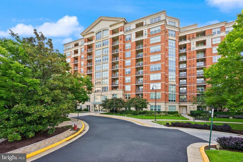11760 Sunrise Valley Dr #212, Reston, VA 20191