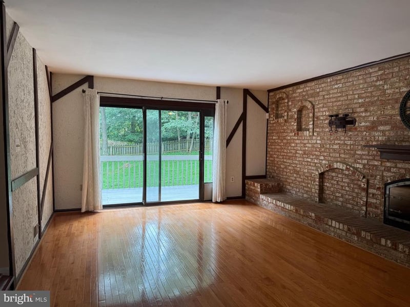102 Macbarger Cir, Fort Washington, MD 20744