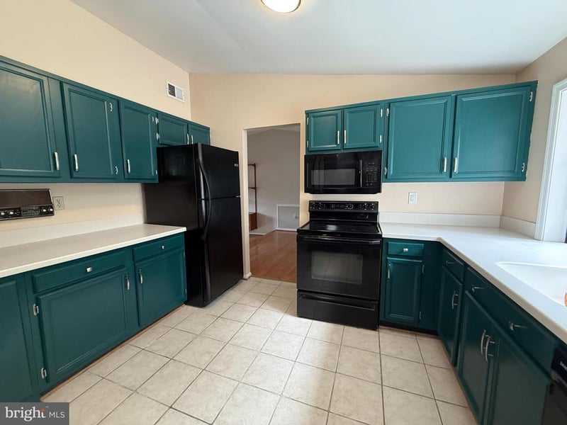 102 Macbarger Cir, Fort Washington, MD 20744