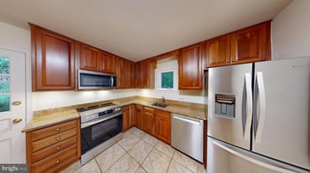 6703 Rannoch Rd, Bethesda, MD 20817