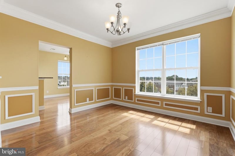 9202 Charleston Dr #402, Manassas, VA 20110