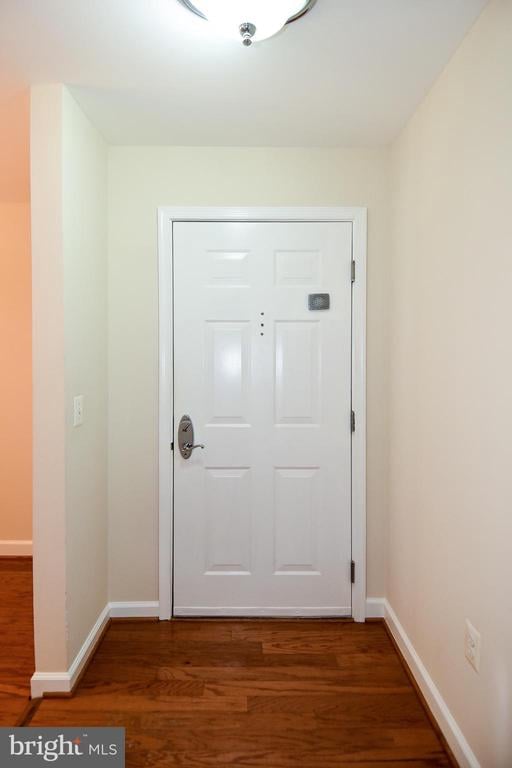 4061 S Four Mile Run Dr #304, Arlington, VA 22204