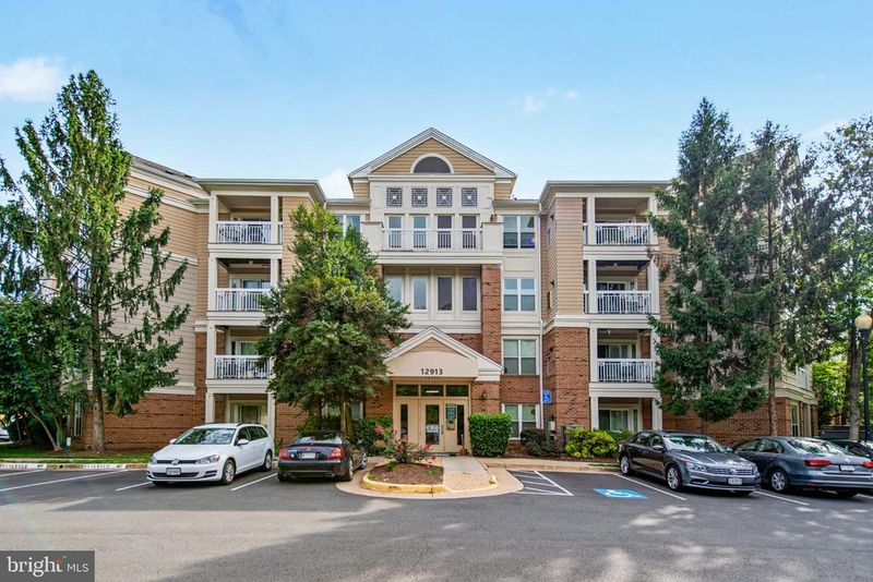 12913 Alton Sq #320, Herndon, VA 20170