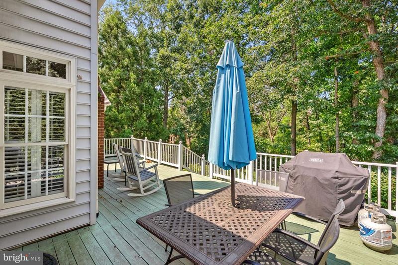 18403 Kingsmill St, Leesburg, VA 20176