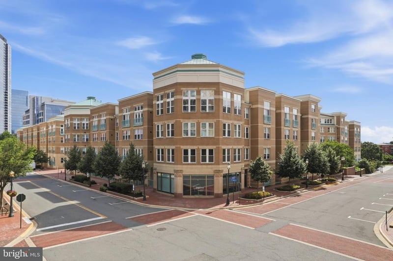 12001 Market St #122, Reston, VA 20190