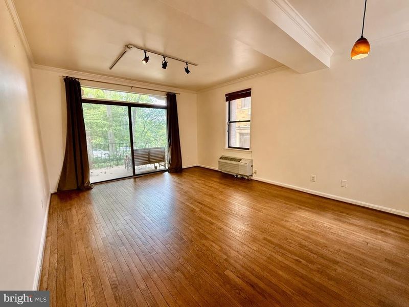 2310 Ashmead Pl NW #106, Washington, DC 20009