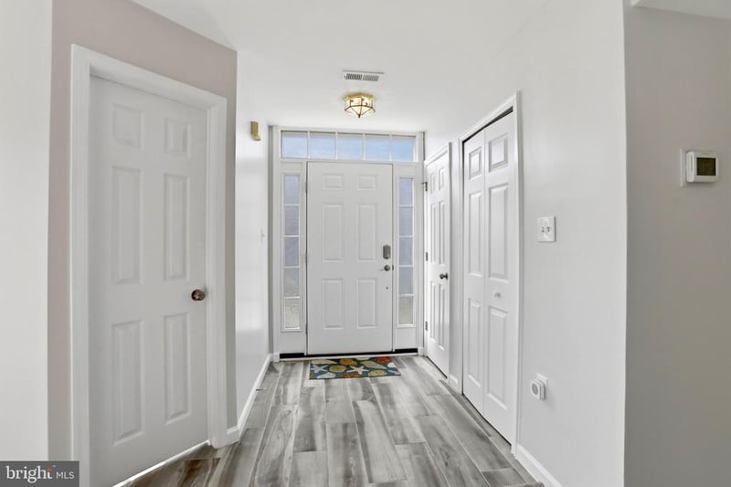 17359 Legacy Ter, Round Hill, VA 20141