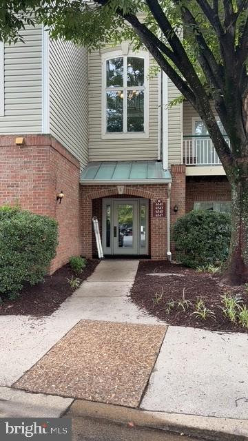 6541 Grange Ln #201, Alexandria, VA 22315