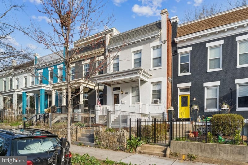 621 Kenyon St NW, Washington, DC 20010