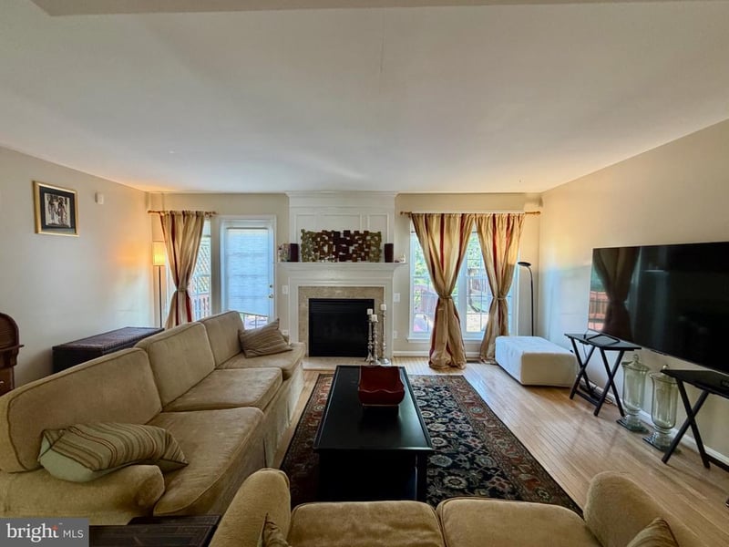 11535 Bertram St, Woodbridge, VA 22192