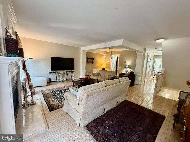 11535 Bertram St, Woodbridge, VA 22192