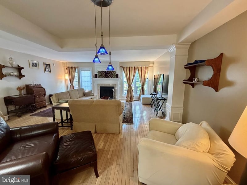 11535 Bertram St, Woodbridge, VA 22192