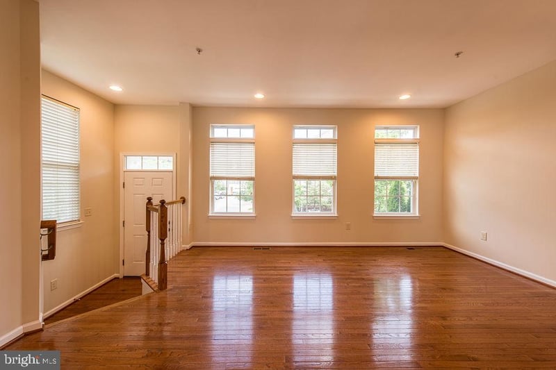 9829 Solar Crse, Laurel, MD 20723