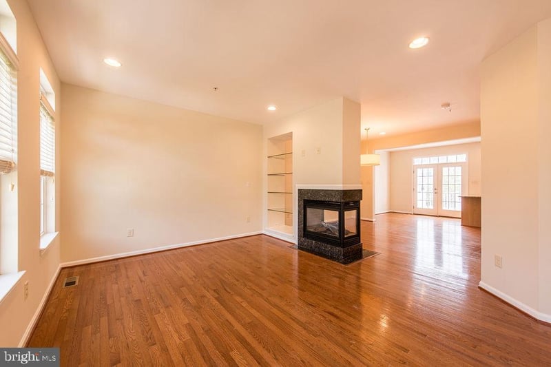 9829 Solar Crse, Laurel, MD 20723
