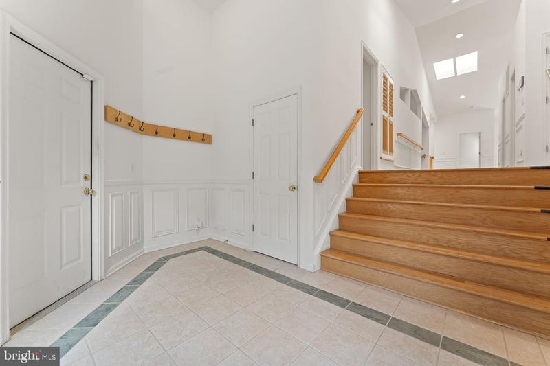 9 Meridan Ln, Stafford, VA 22556