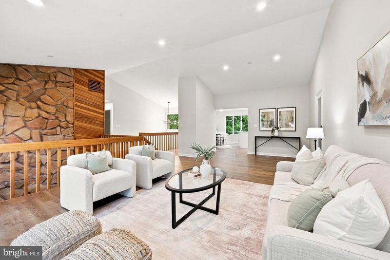 6176 Wooded Run Dr, Columbia, MD 21044