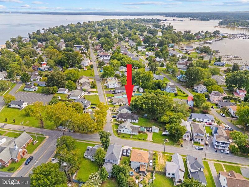 15 Bancroft Ave, Colonial Beach, VA 22443
