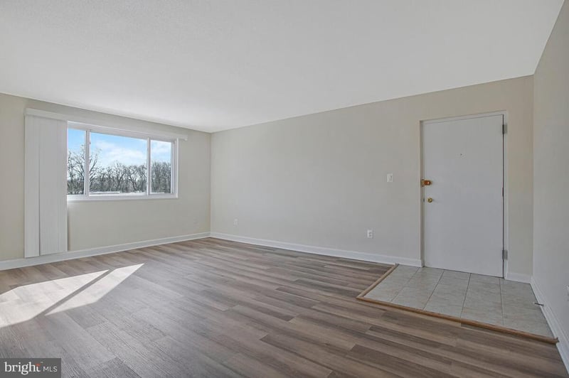 3823 Hamilton St #B-204, Hyattsville, MD 20781
