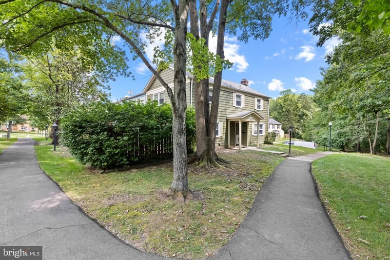 12000 Dove Cir, Laurel, MD 20708