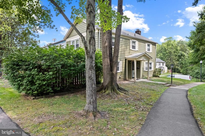 12000 Dove Cir, Laurel, MD 20708