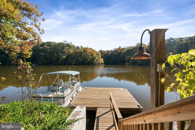 8255 Sunderman Pl, Manassas, VA 20112