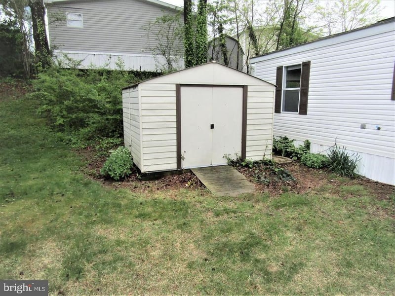 298 Rips Dr, Lothian, MD 20711