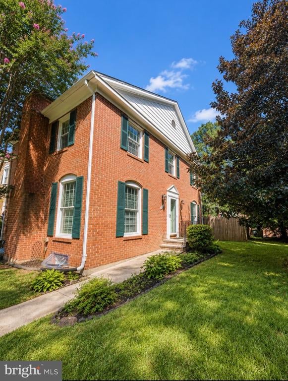 7026 Leebrad St, Springfield, VA 22151