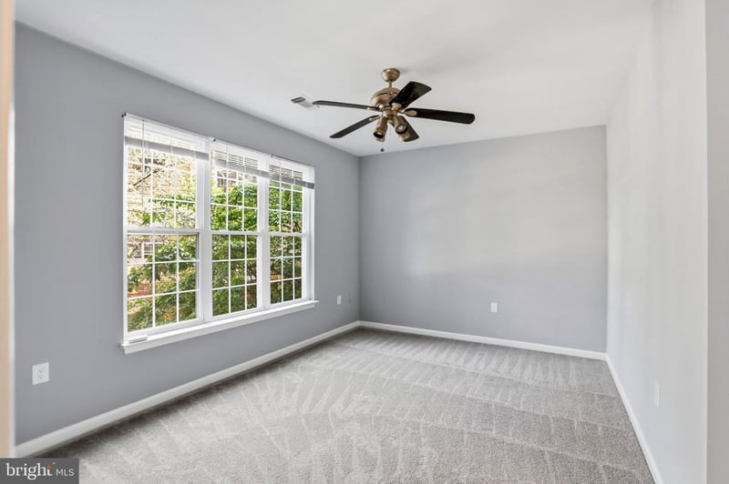 2110 Highcourt Ln #202, Herndon, VA 20170