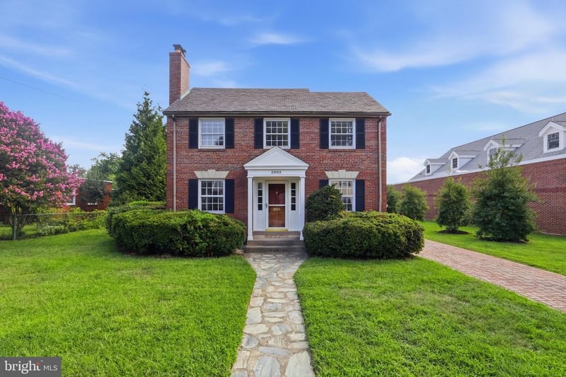2803 Cameron Mills Rd, Alexandria, VA 22302