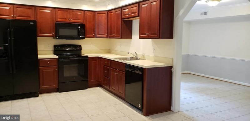 10316 Royal Rd, Silver Spring, MD 20903