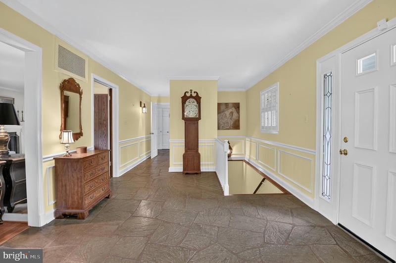 8501 Warde Ter, Potomac, MD 20854