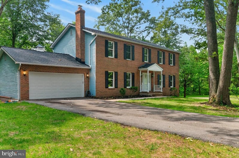 881 Chinquapin Crest Dr, Harwood, MD 20776