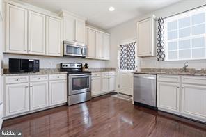 8333 Scotland Loop, Manassas, VA 20109