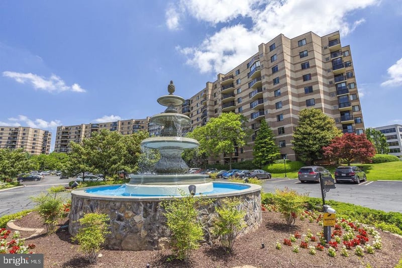 8370 Greensboro Dr #510, Mclean, VA 22102