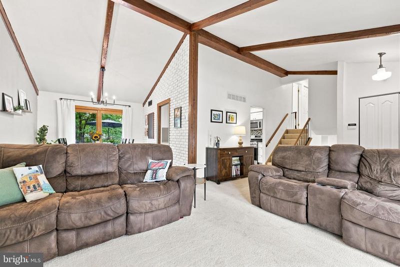 5524 Bluecoat Ln, Columbia, MD 21045