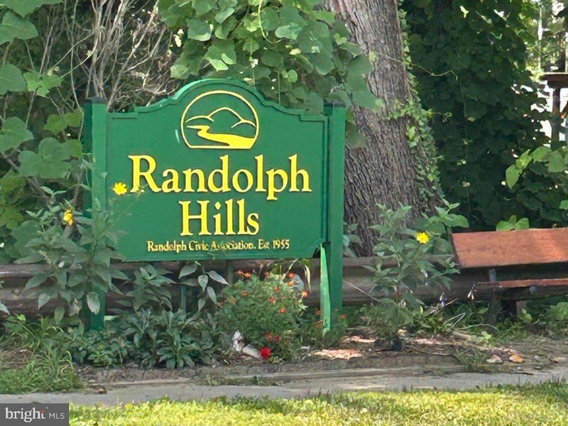 11004 Schuylkill Rd, Rockville, MD 20852