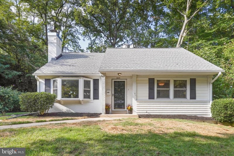 3603 Faircastle Dr, Chevy Chase, MD 20815