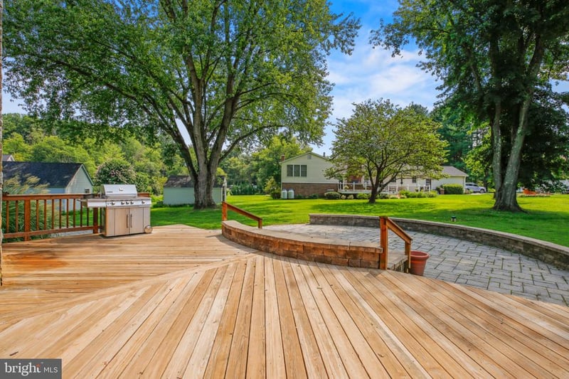 318 Duxbury Rd, Silver Spring, MD 20905