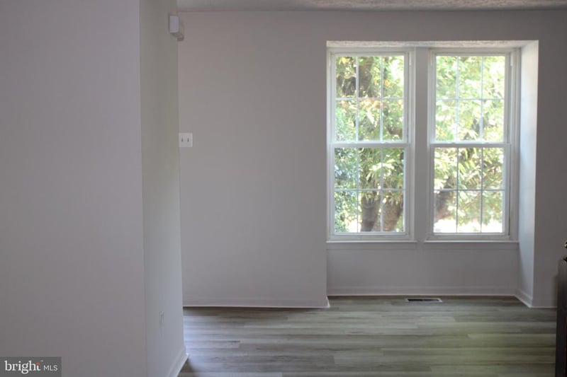 14613 Olde Kent Rd, Centreville, VA 20120