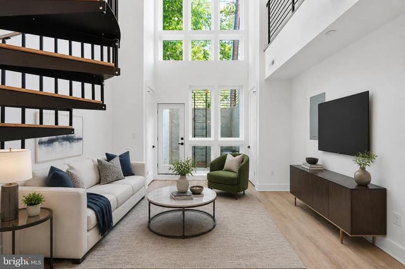 2105 M St NE #1, Washington, DC 20002