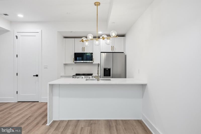 2105 M St NE #2, Washington, DC 20002